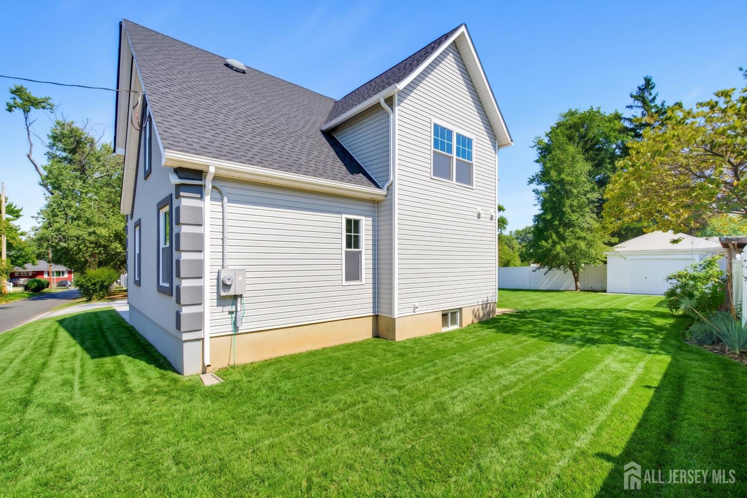 10 Snyder Avenue Sayreville NJ 08872