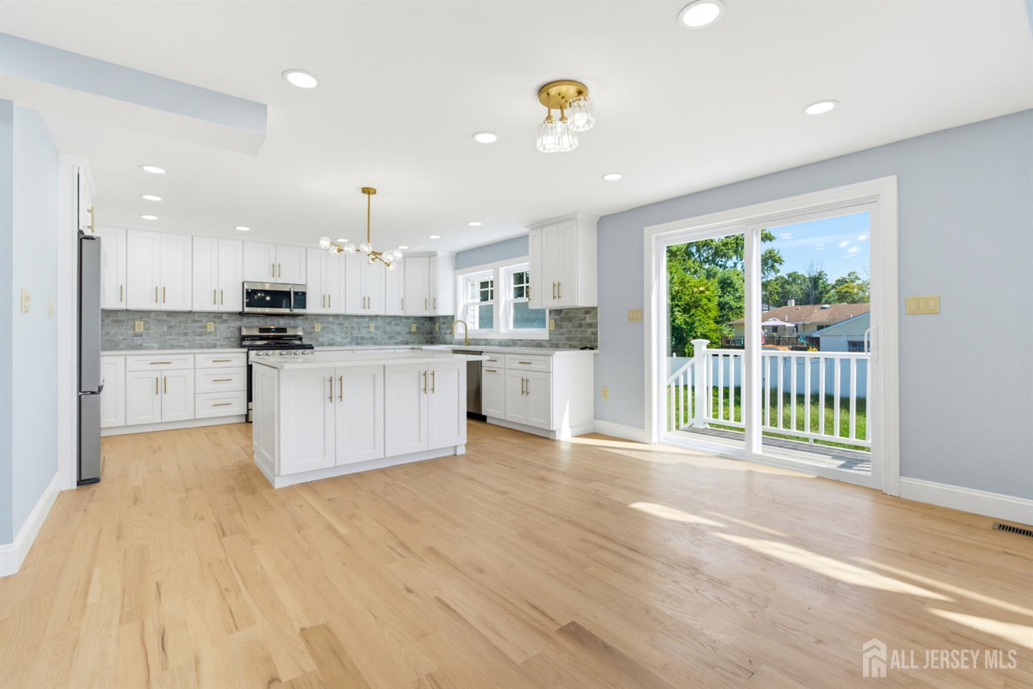 10 Snyder Avenue Sayreville NJ 08872