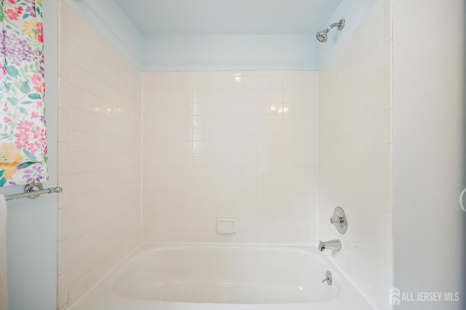 13 Regent Drive Monroe NJ 08831