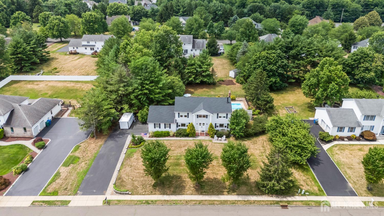 13 Regent Drive Monroe NJ 08831