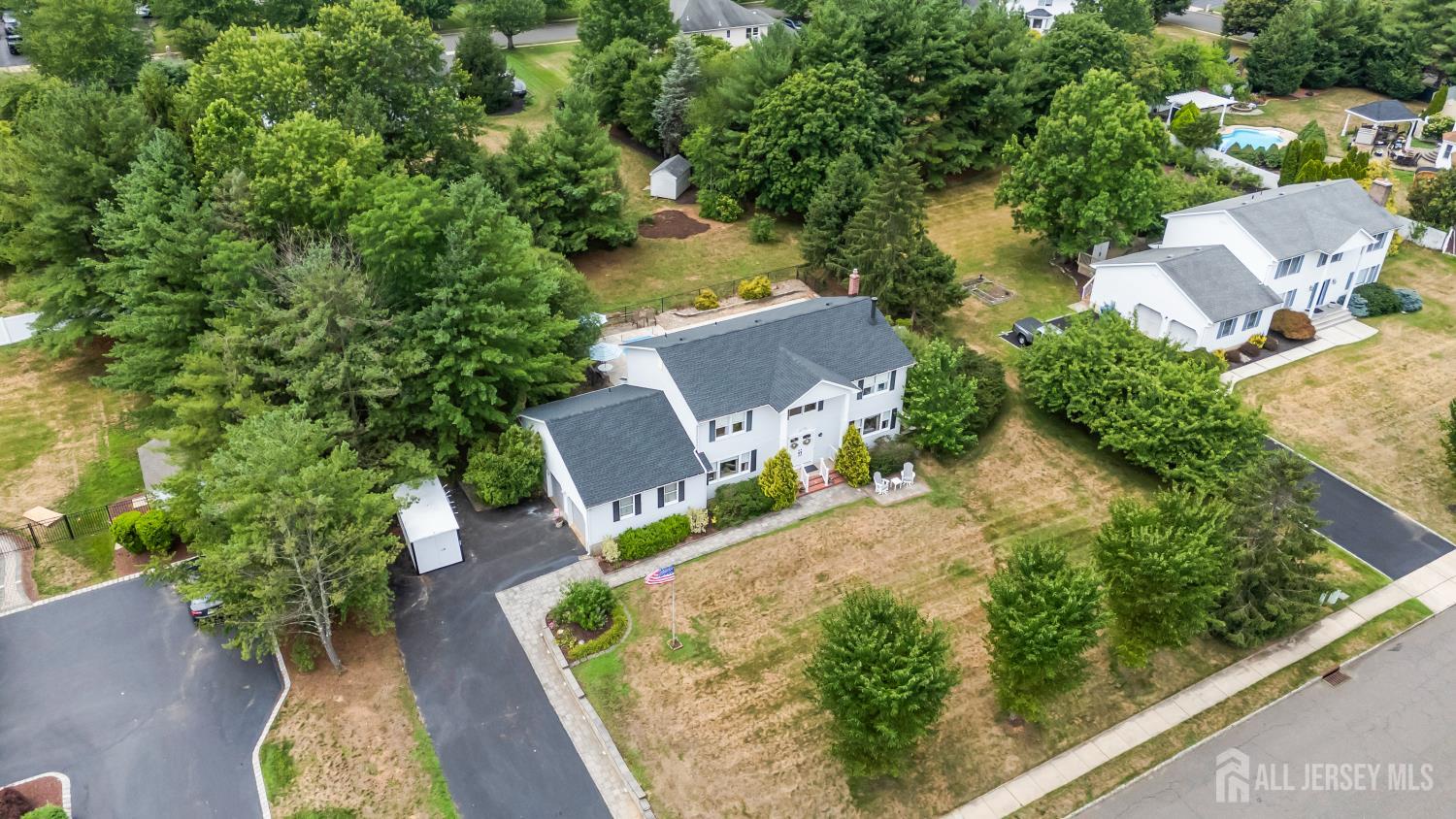 13 Regent Drive Monroe NJ 08831