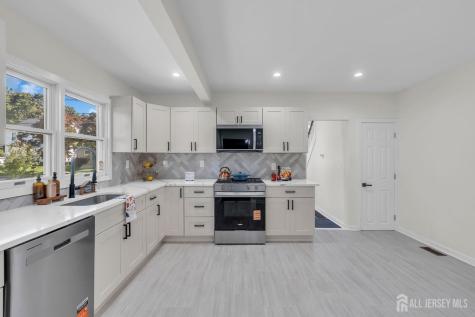 52 Betts Avenue Lawrence NJ 08648