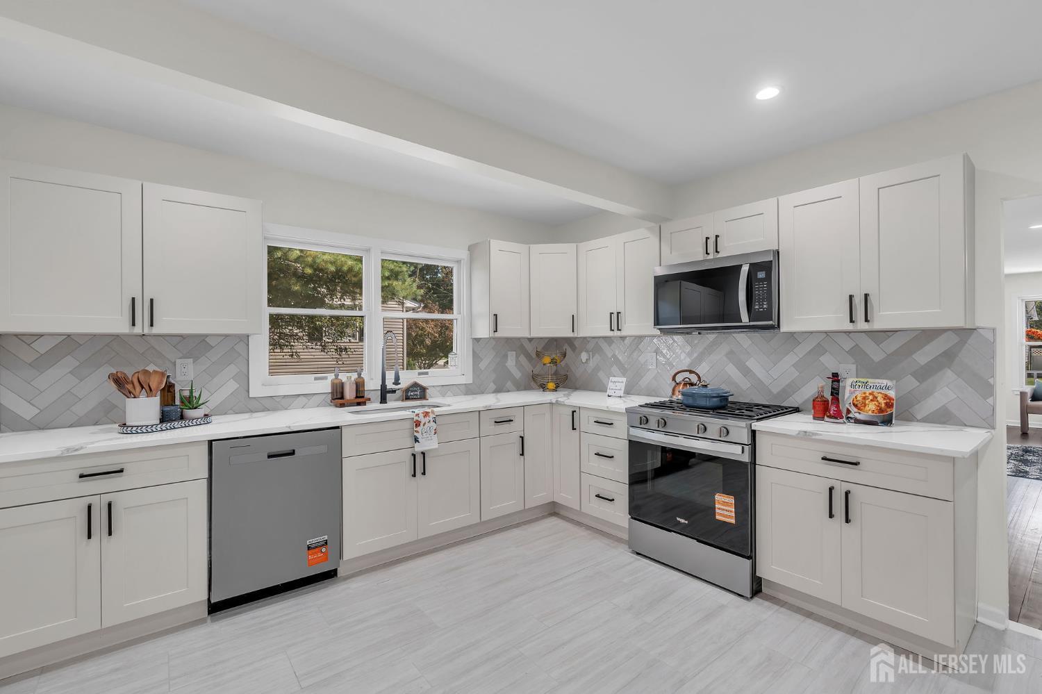 52 Betts Avenue Lawrence NJ 08648
