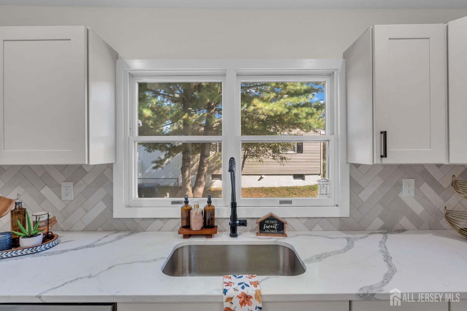 52 Betts Avenue Lawrence NJ 08648