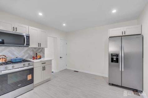 52 Betts Avenue Lawrence NJ 08648