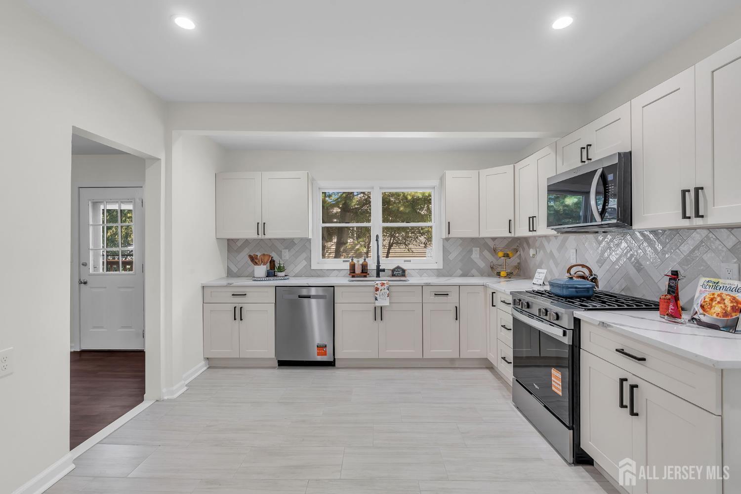 52 Betts Avenue Lawrence NJ 08648