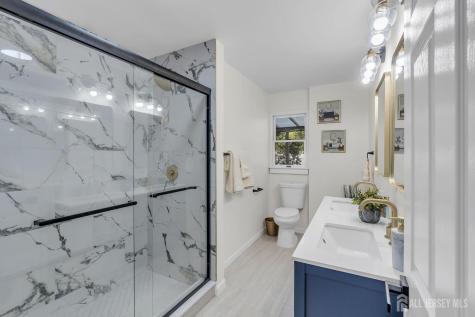 52 Betts Avenue Lawrence NJ 08648