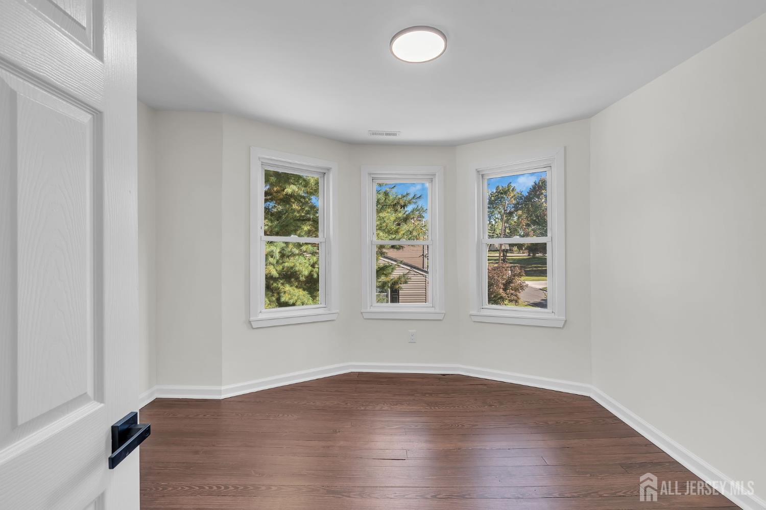 52 Betts Avenue Lawrence NJ 08648