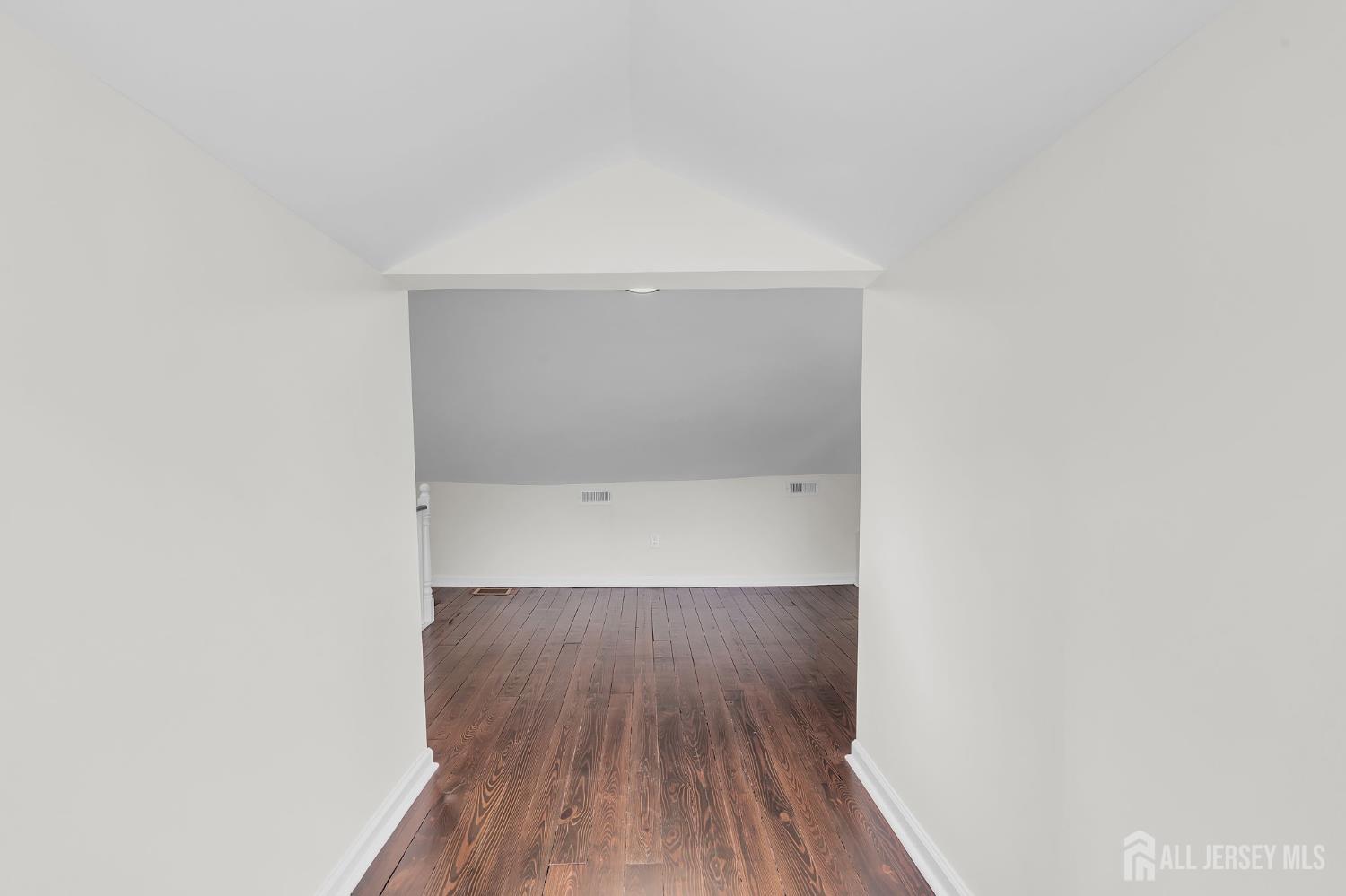 52 Betts Avenue Lawrence NJ 08648