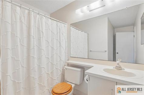 171 Wycoff Way East Brunswick NJ 08816