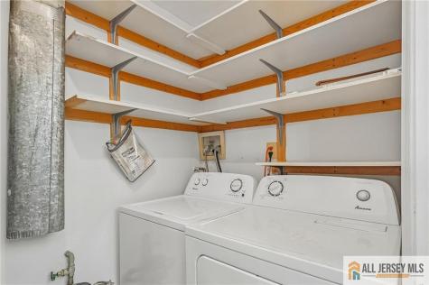 171 Wycoff Way East Brunswick NJ 08816