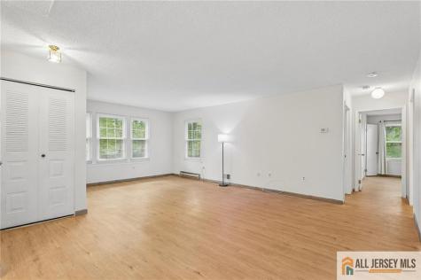 171 Wycoff Way East Brunswick NJ 08816