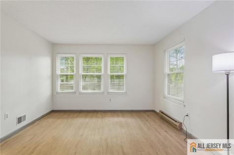 171 Wycoff Way East Brunswick NJ 08816