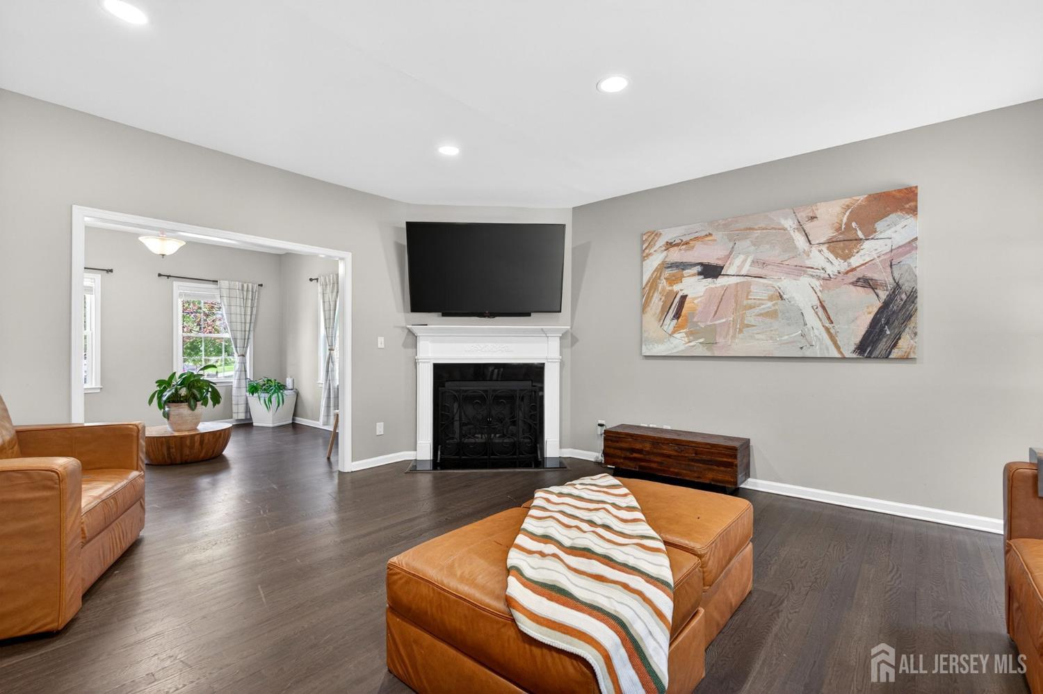 25 Gordon Avenue Spotswood NJ 08884