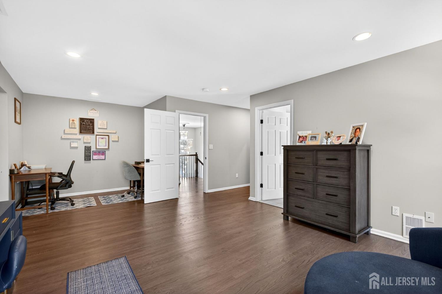 25 Gordon Avenue Spotswood NJ 08884