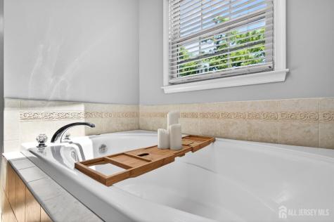 25 Gordon Avenue Spotswood NJ 08884