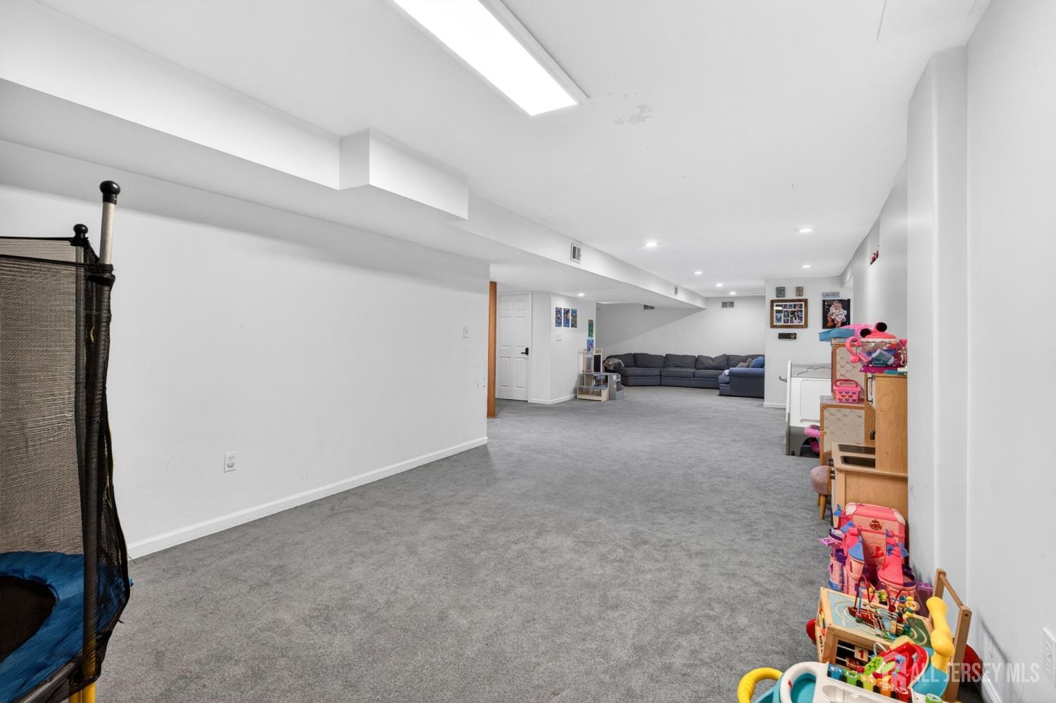25 Gordon Avenue Spotswood NJ 08884