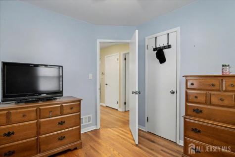 144 N Michigan Avenue N Kenilworth NJ 07033
