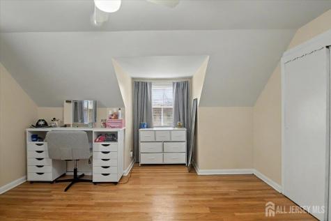 144 N Michigan Avenue N Kenilworth NJ 07033