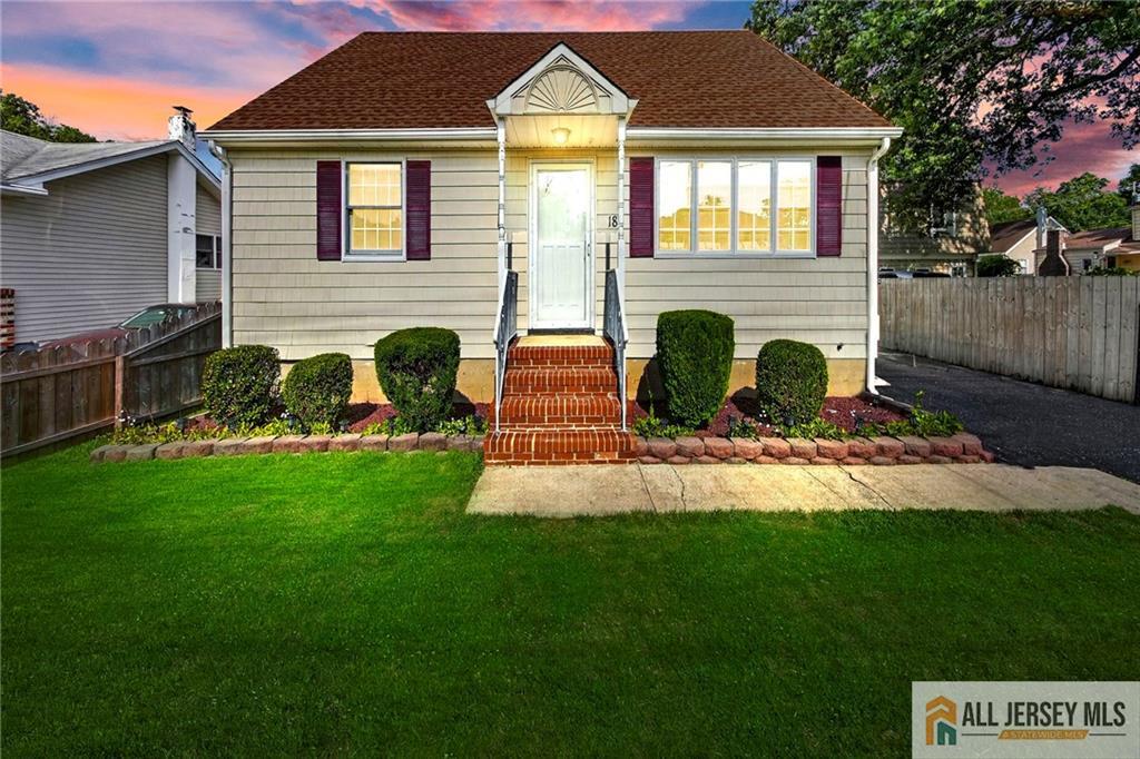 18 Woodland Road Spotswood NJ 08884