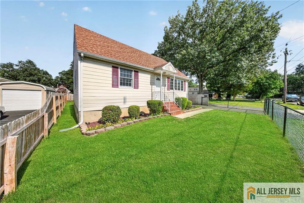 18 Woodland Road Spotswood NJ 08884