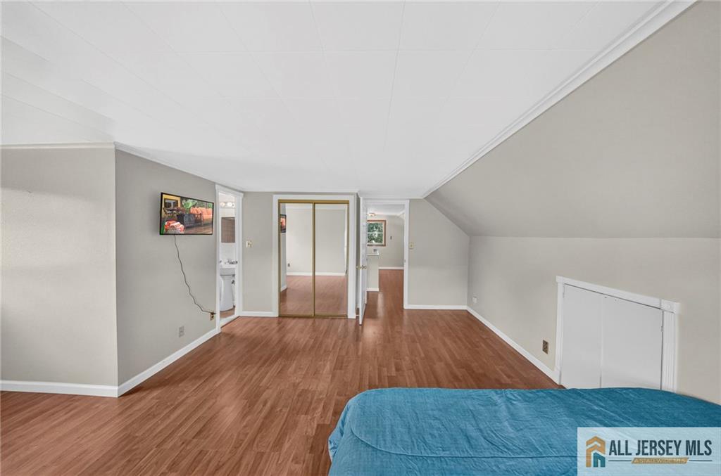 18 Woodland Road Spotswood NJ 08884