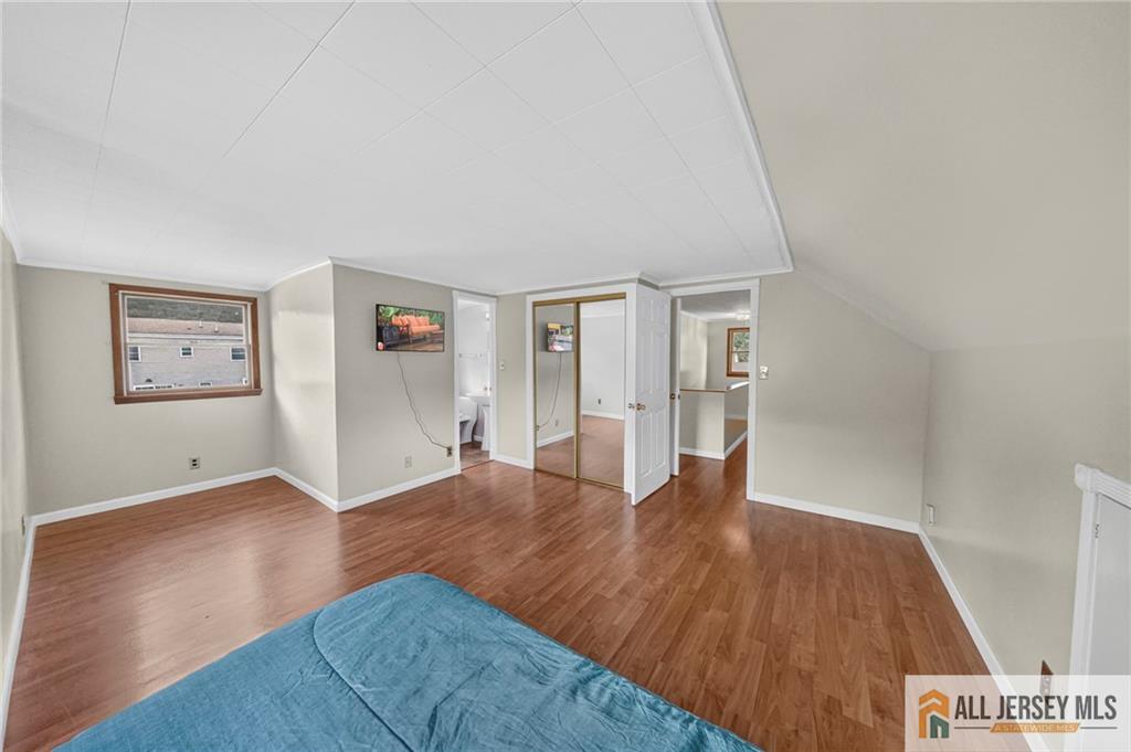 18 Woodland Road Spotswood NJ 08884