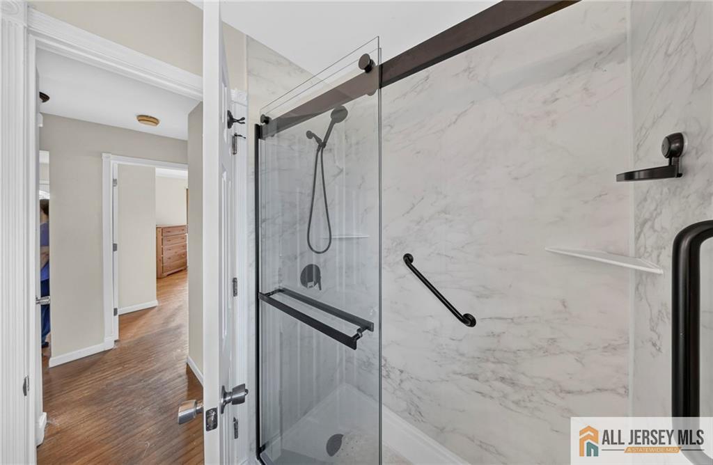 18 Woodland Road Spotswood NJ 08884