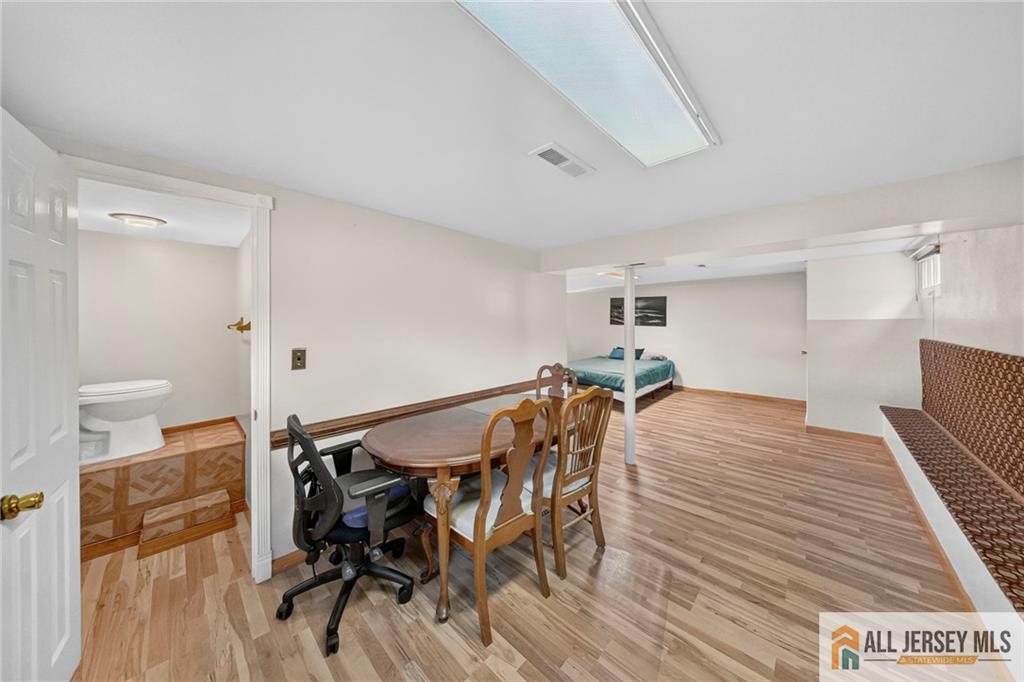 18 Woodland Road Spotswood NJ 08884