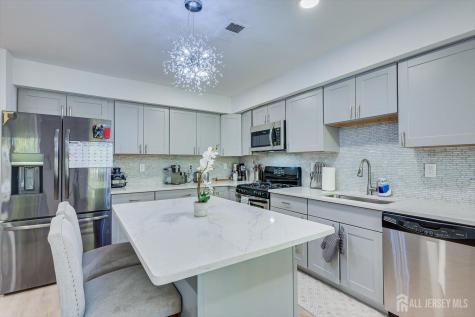 268 Shady Oak Court Piscataway NJ 08854