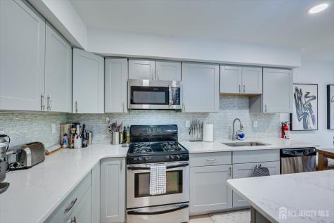 268 Shady Oak Court Piscataway NJ 08854