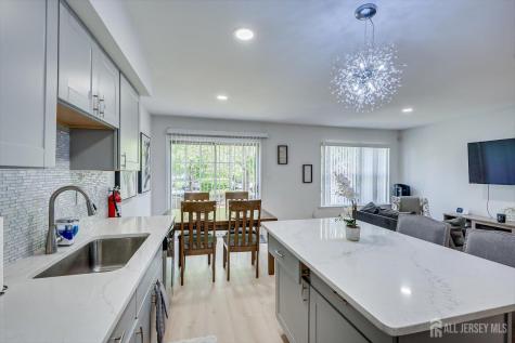 268 Shady Oak Court Piscataway NJ 08854