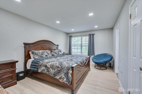 268 Shady Oak Court Piscataway NJ 08854