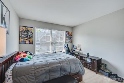 268 Shady Oak Court Piscataway NJ 08854