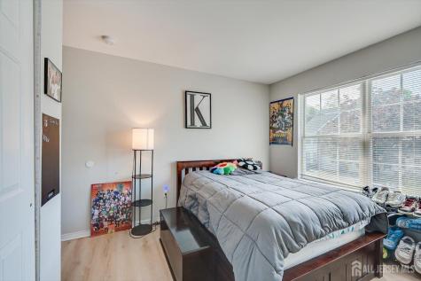 268 Shady Oak Court Piscataway NJ 08854