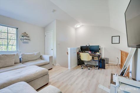 268 Shady Oak Court Piscataway NJ 08854