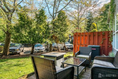 268 Shady Oak Court Piscataway NJ 08854