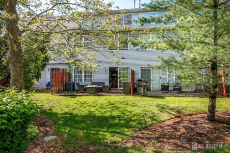 268 Shady Oak Court Piscataway NJ 08854