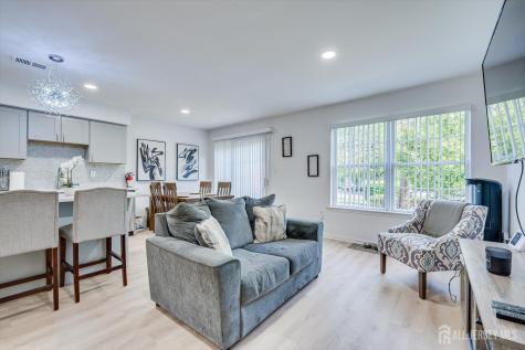 268 Shady Oak Court Piscataway NJ 08854