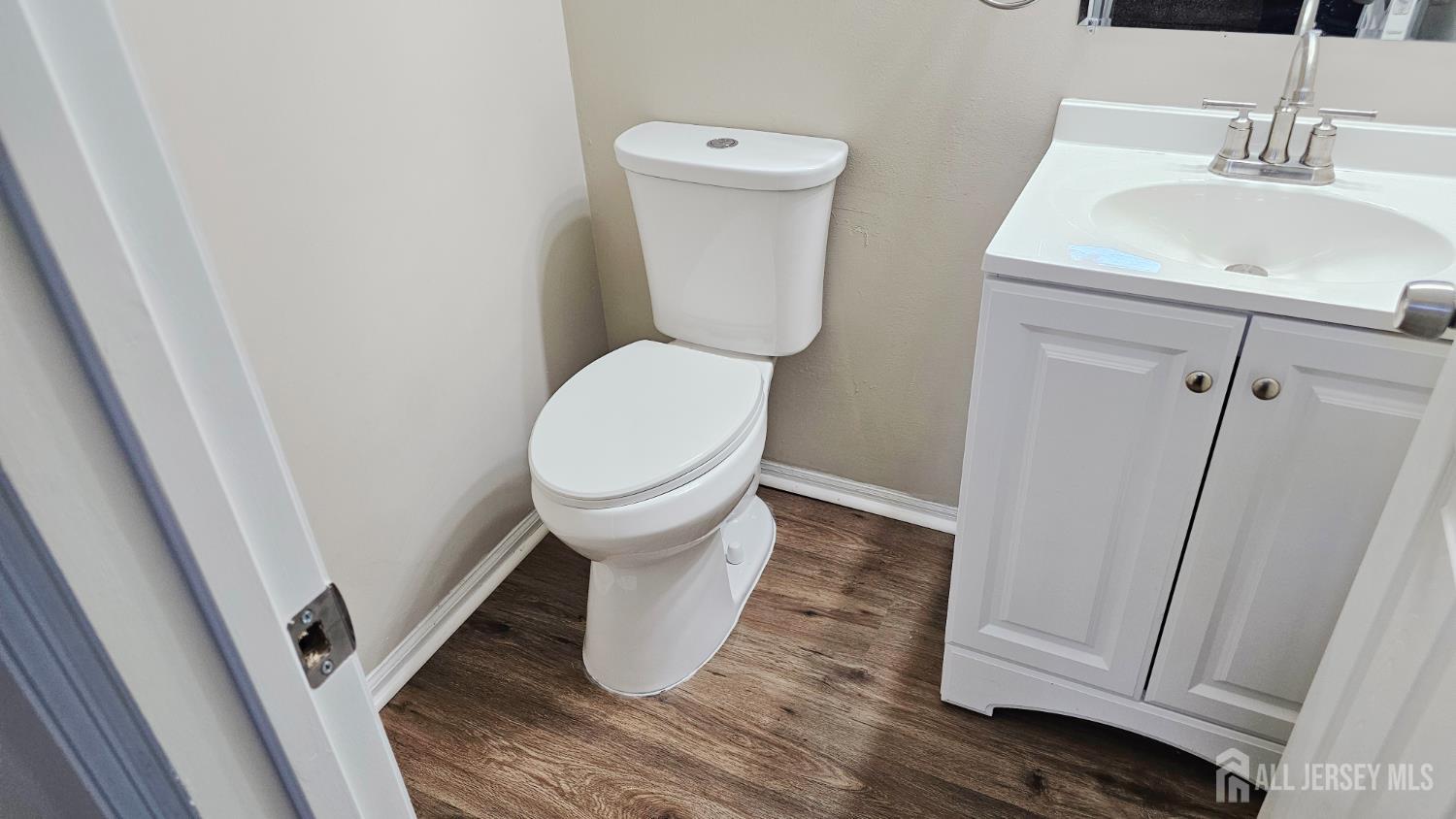 9 NW Pinetree Court Monroe NJ 08831