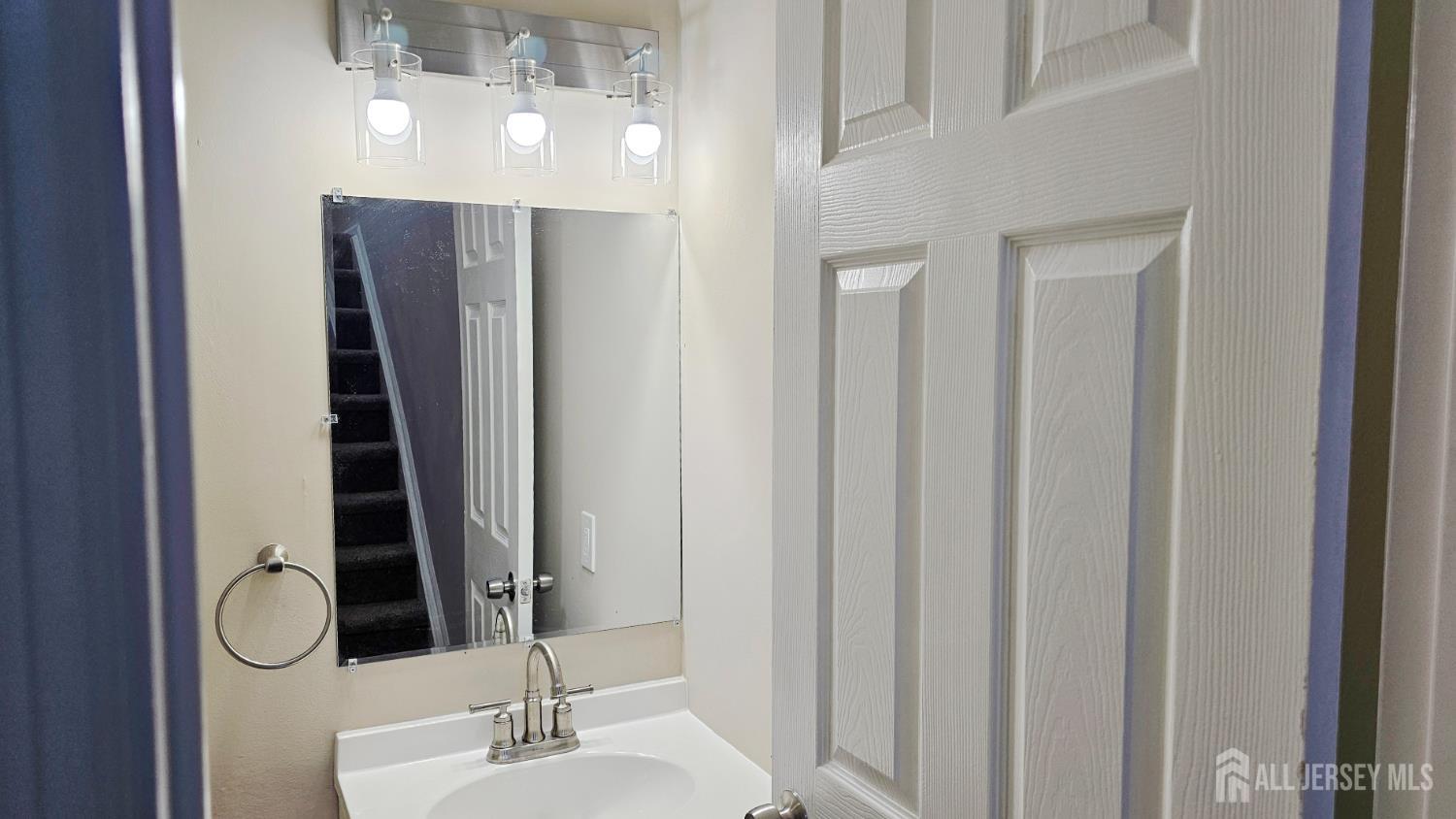 9 NW Pinetree Court Monroe NJ 08831