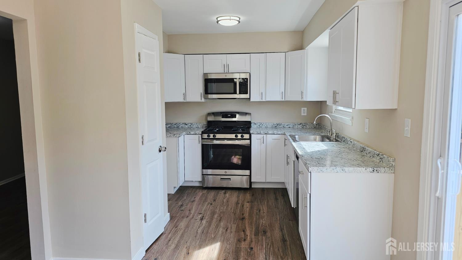 9 NW Pinetree Court Monroe NJ 08831