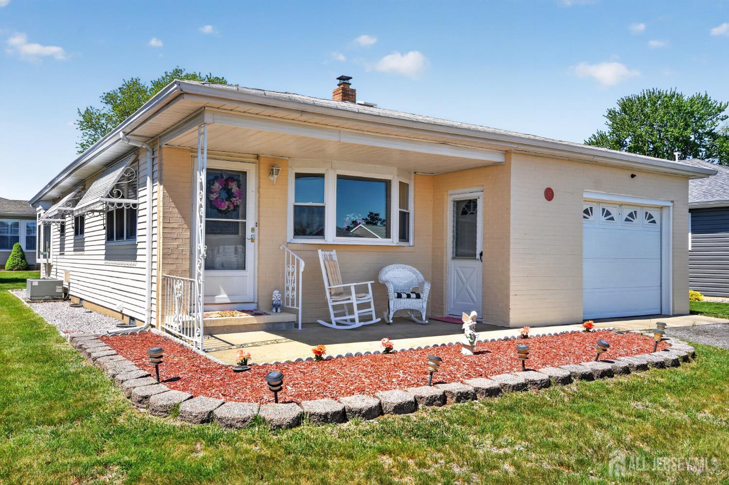 17 Corinth Place Berkeley NJ 08757