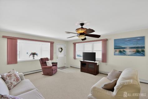 17 Corinth Place Berkeley NJ 08757