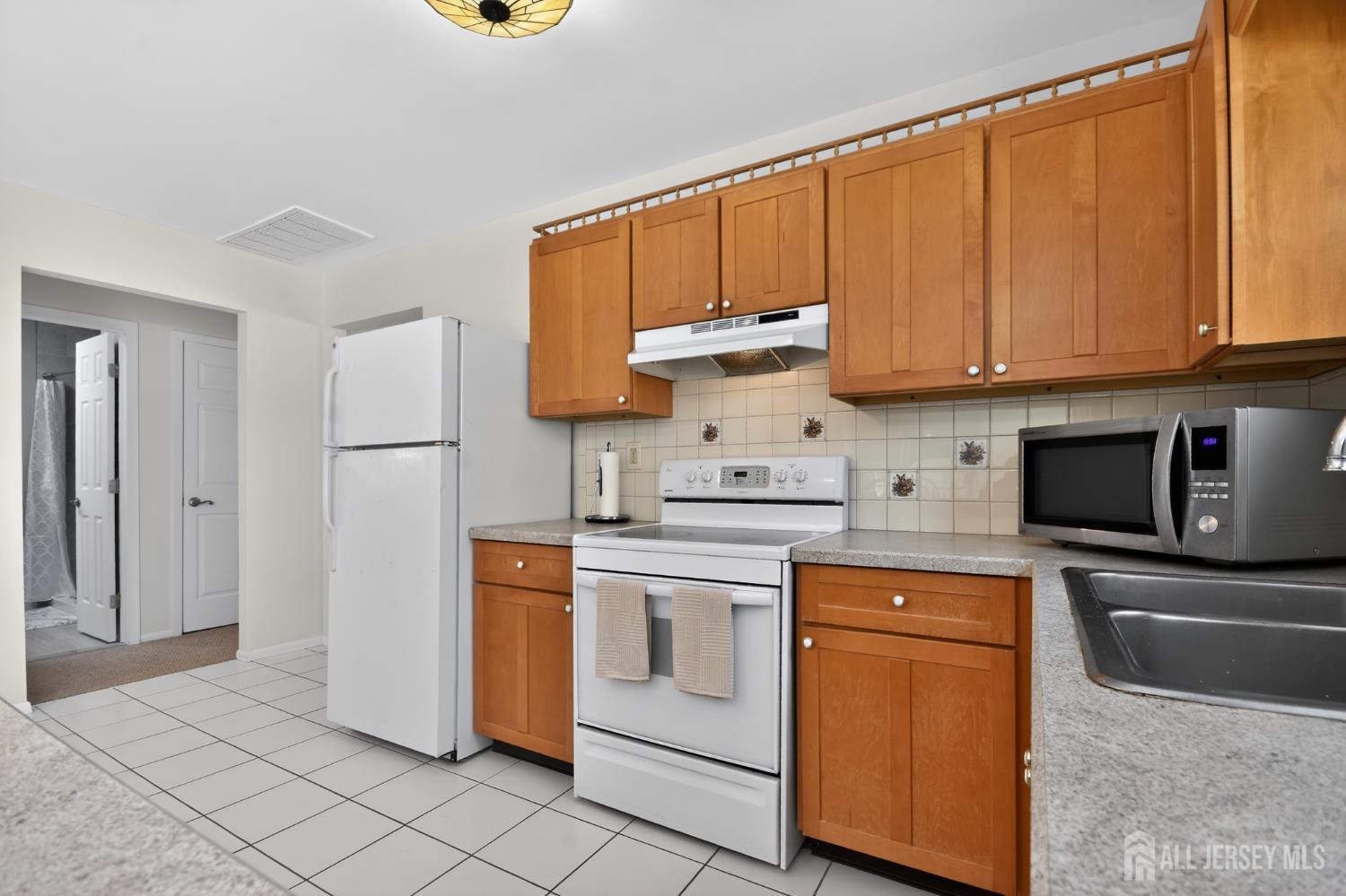 17 Corinth Place Berkeley NJ 08757