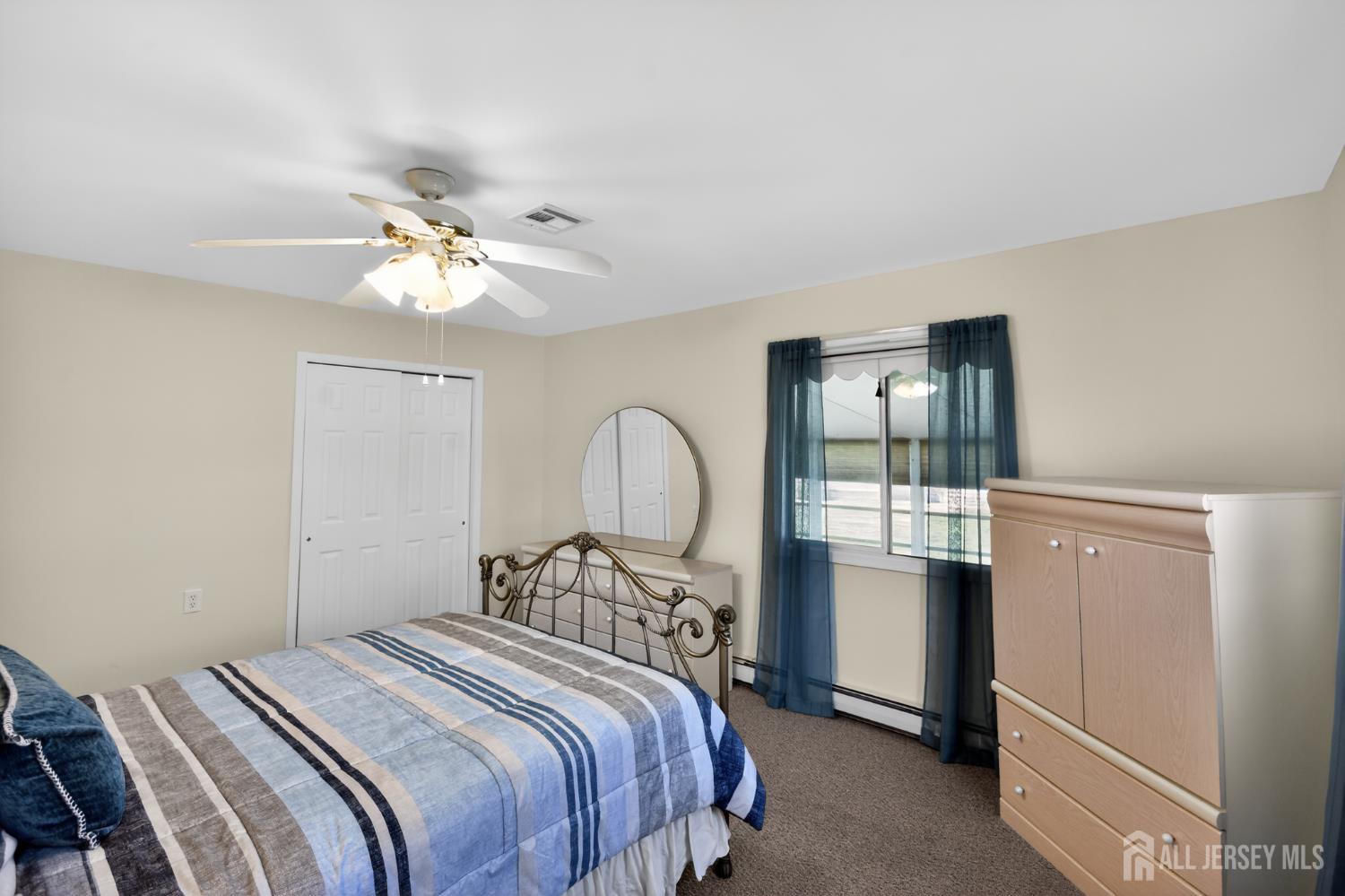 17 Corinth Place Berkeley NJ 08757