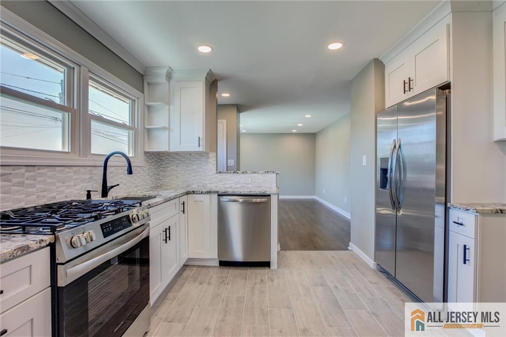 21 Monroe Avenue Carteret NJ 07008