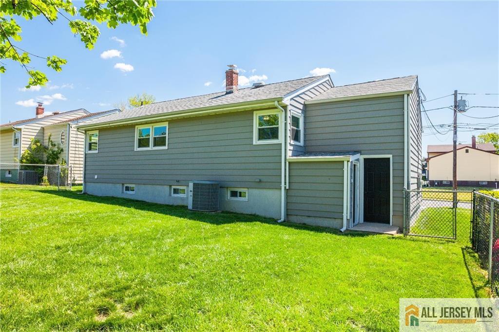 21 Monroe Avenue Carteret NJ 07008