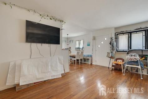 86 James Street South River NJ 08882