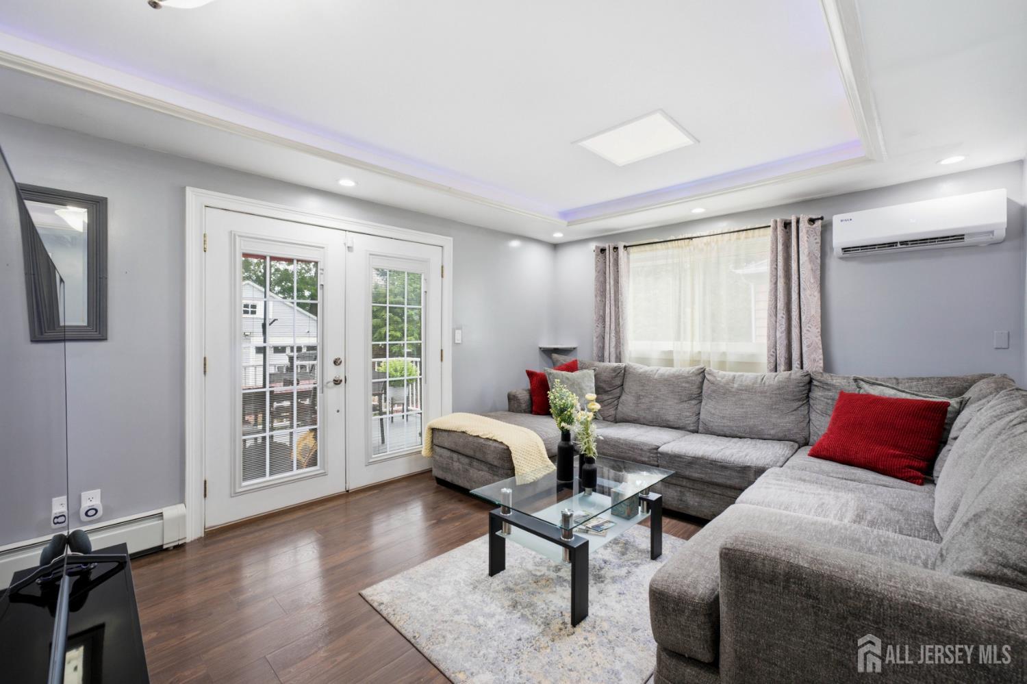 566 E Woodbridge Avenue Avenel NJ 07001